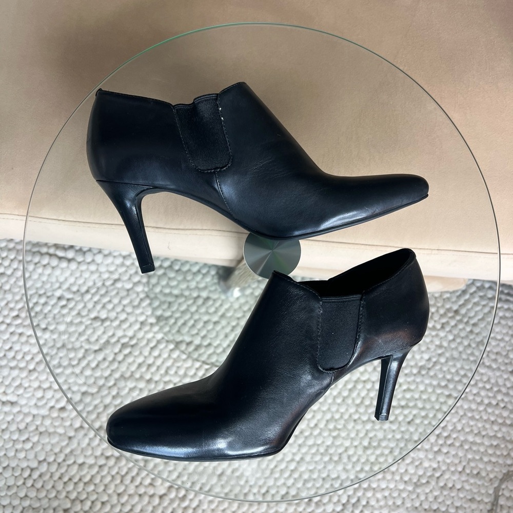 Cole Haan Black Leather Heeled Ankle Booties Pointed Toe | Size 8 - Picture 7 of 12